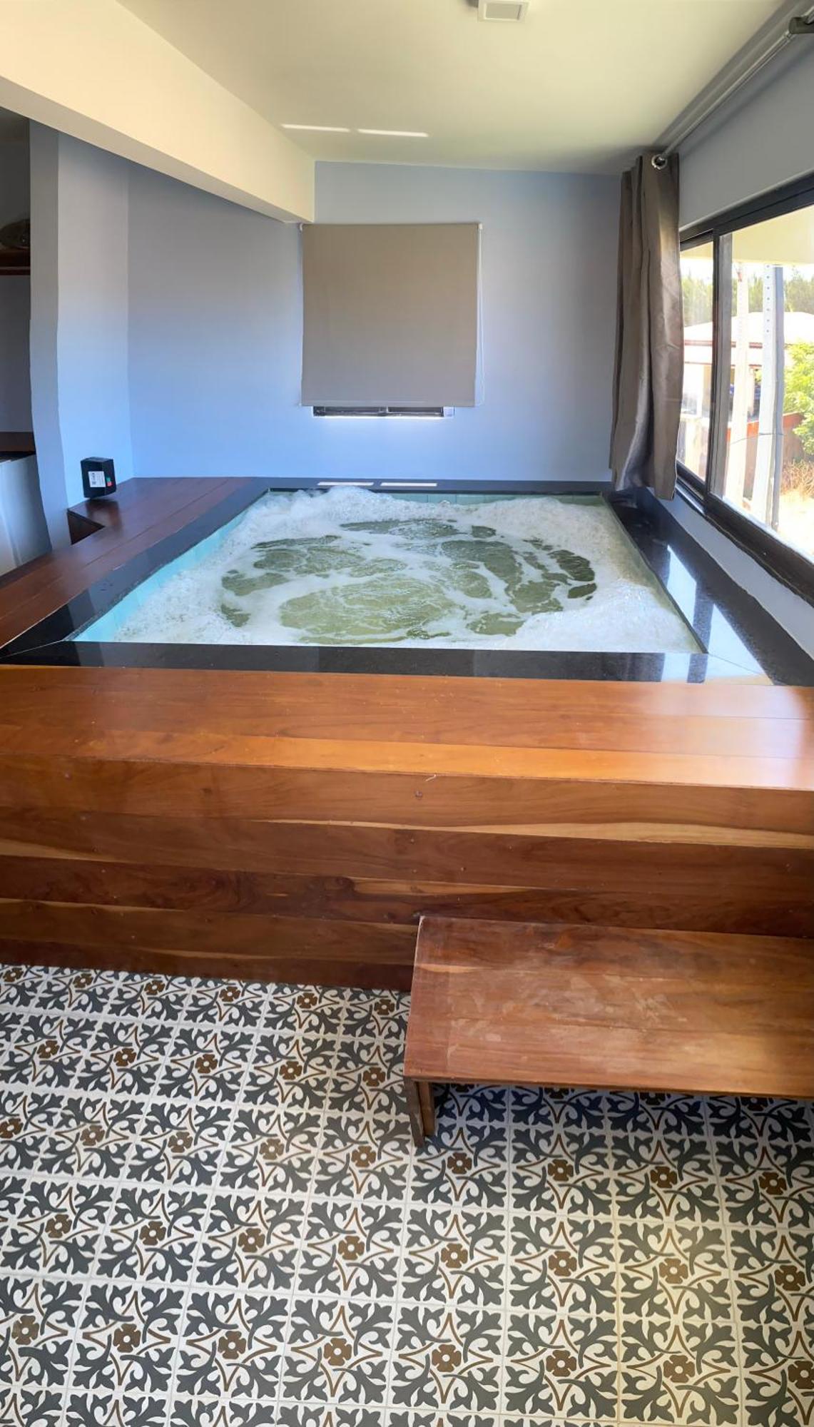 Chez Tupa Suites 乌鲁奥 外观 照片